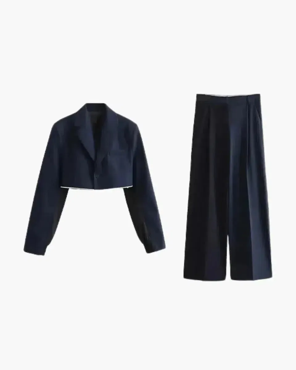 Amelorie – Cropped jacket and trousers – Tailored suit set