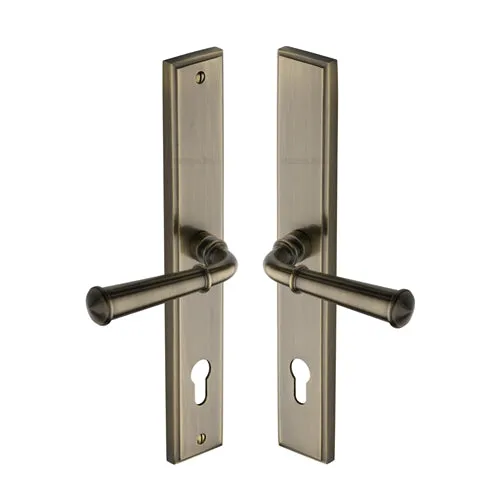 Colonial Lever Handle to Suit Multipoint Lock - Right Hand