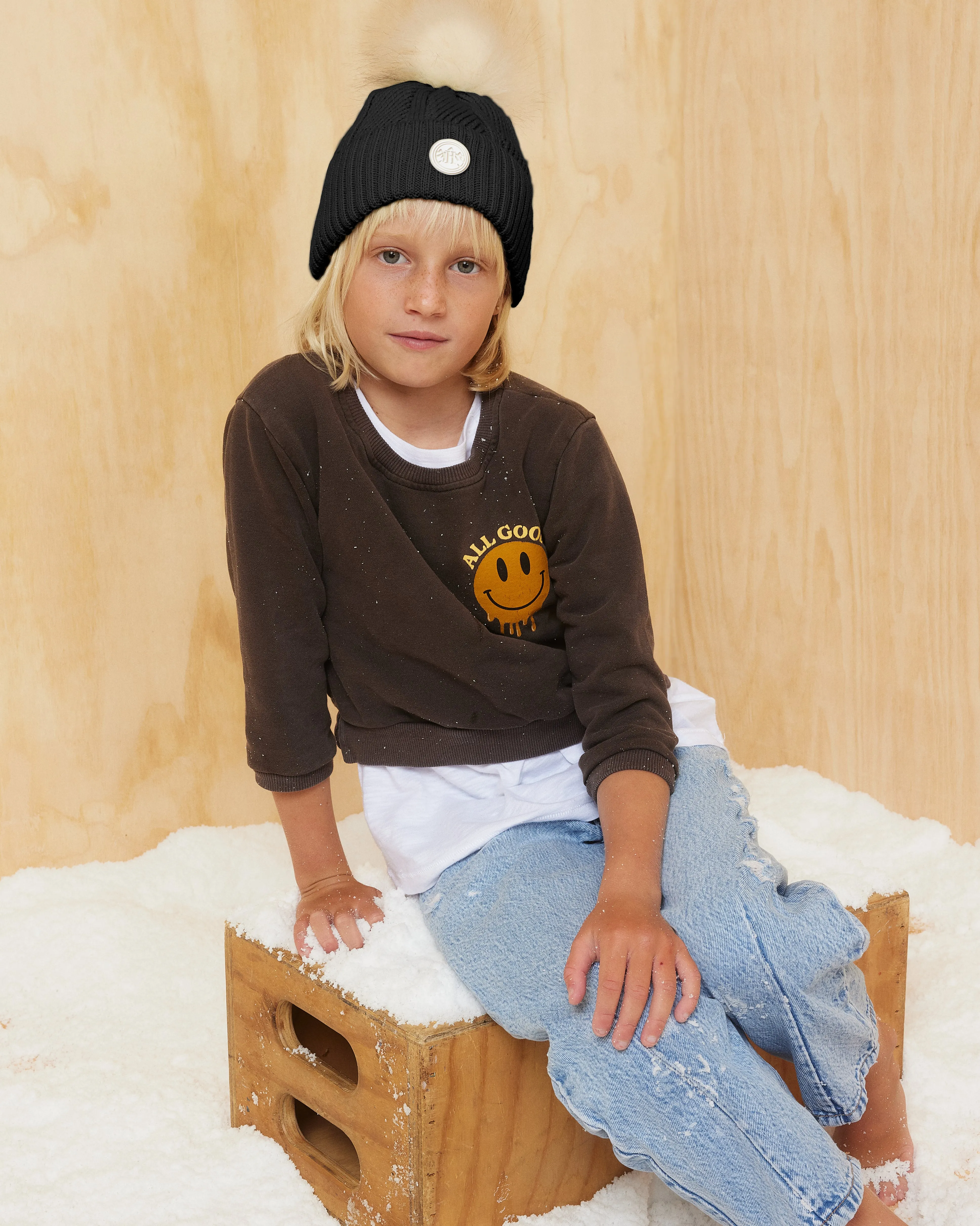 Kids Willow Pom Beanie in Black