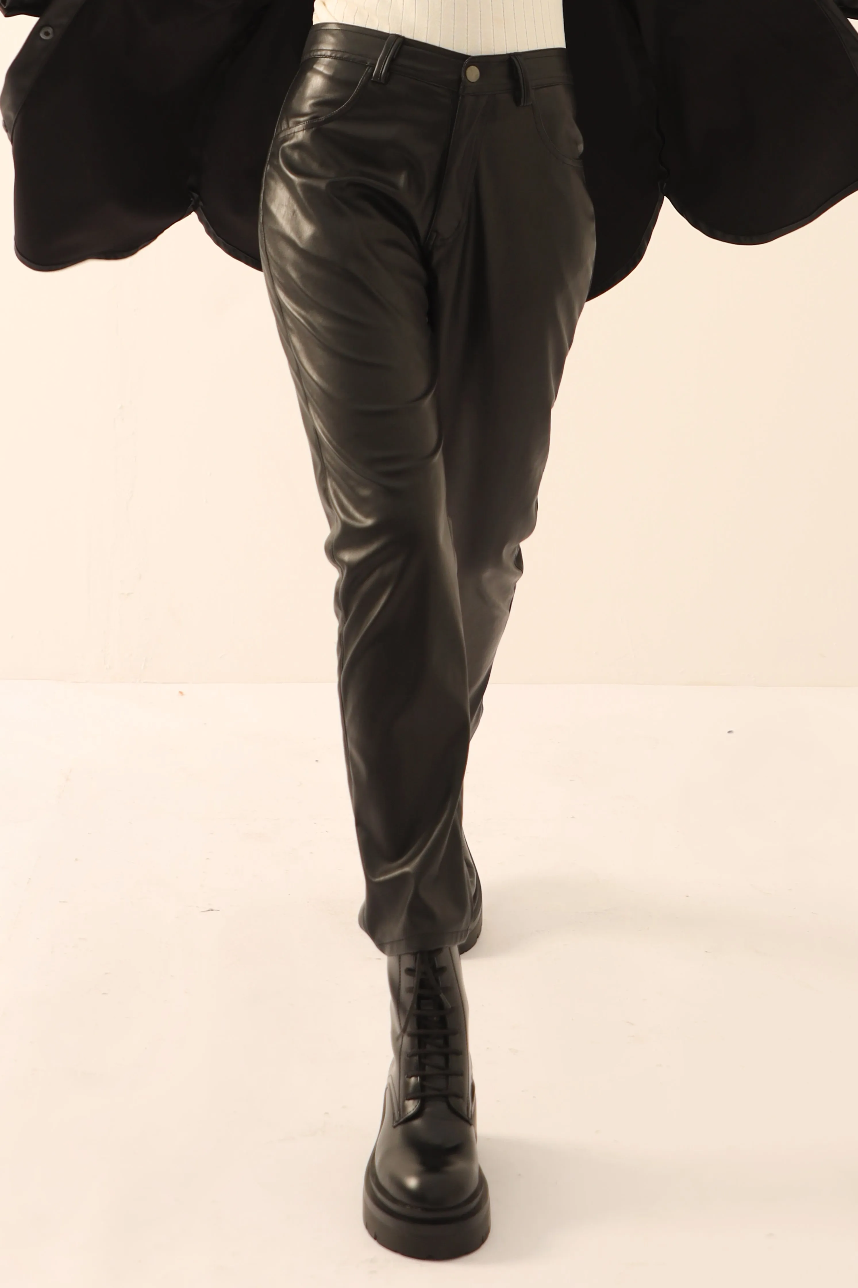 LuxeLine Leather Pants Black