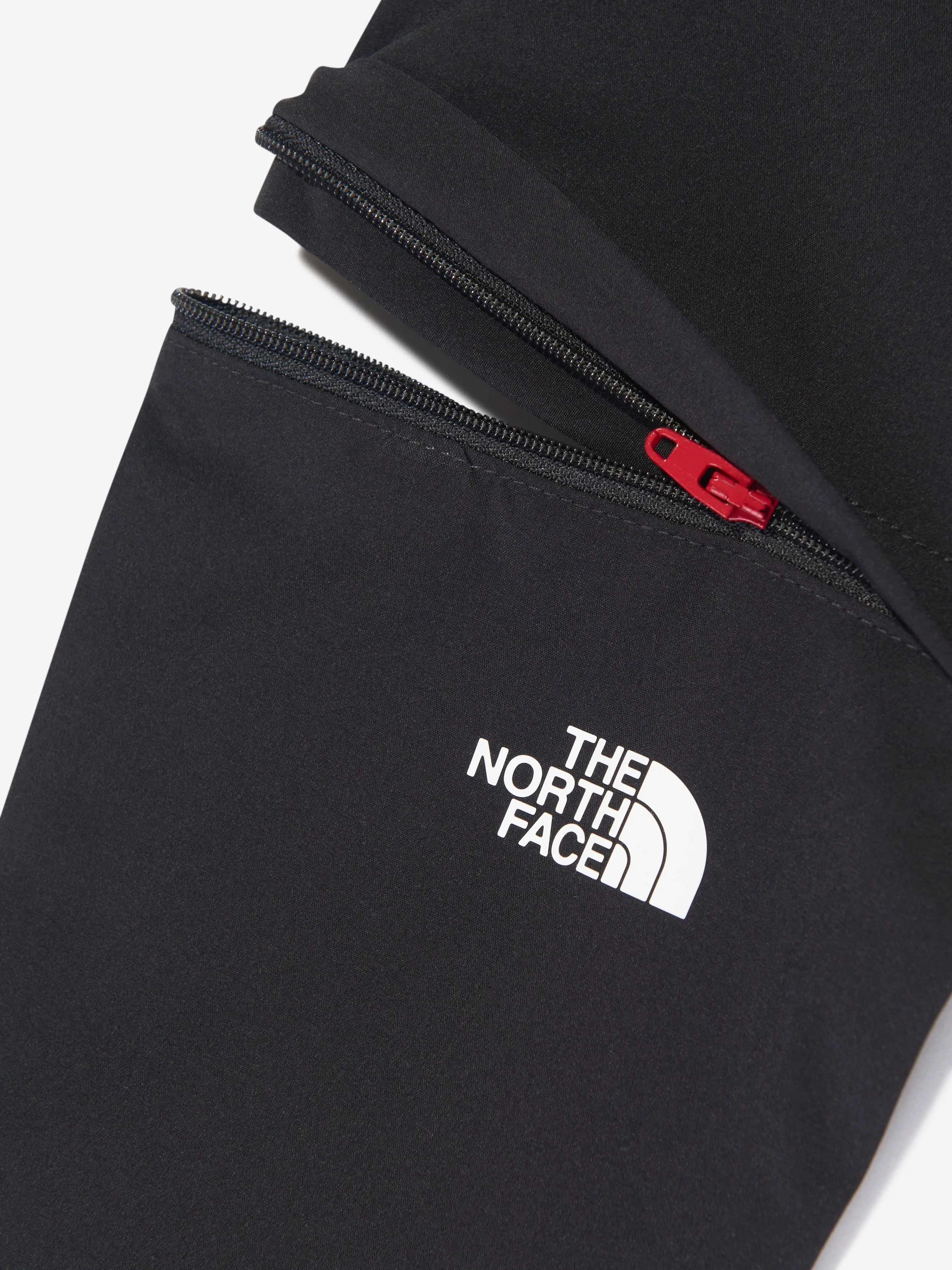 The North Face Boys Exploration Convertible Trousers in Black